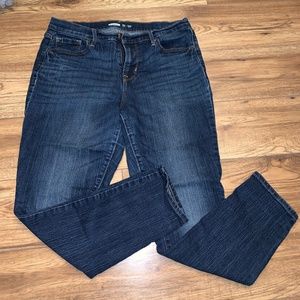 "Curvy Skinny" Jeans